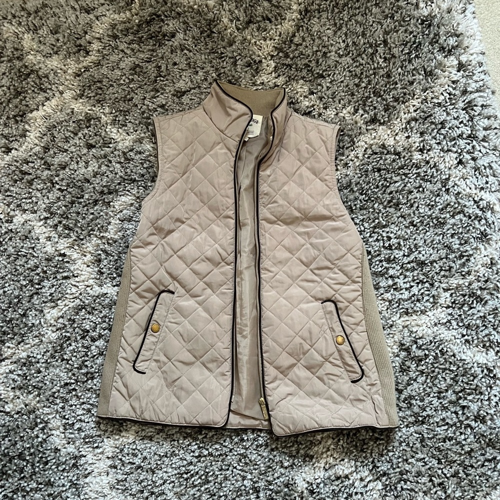Tan vest